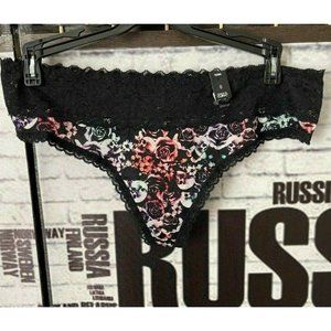 Torrid 6 Black Multi Skull Floral Print Lace Trim Thong Panties 1 Pair 